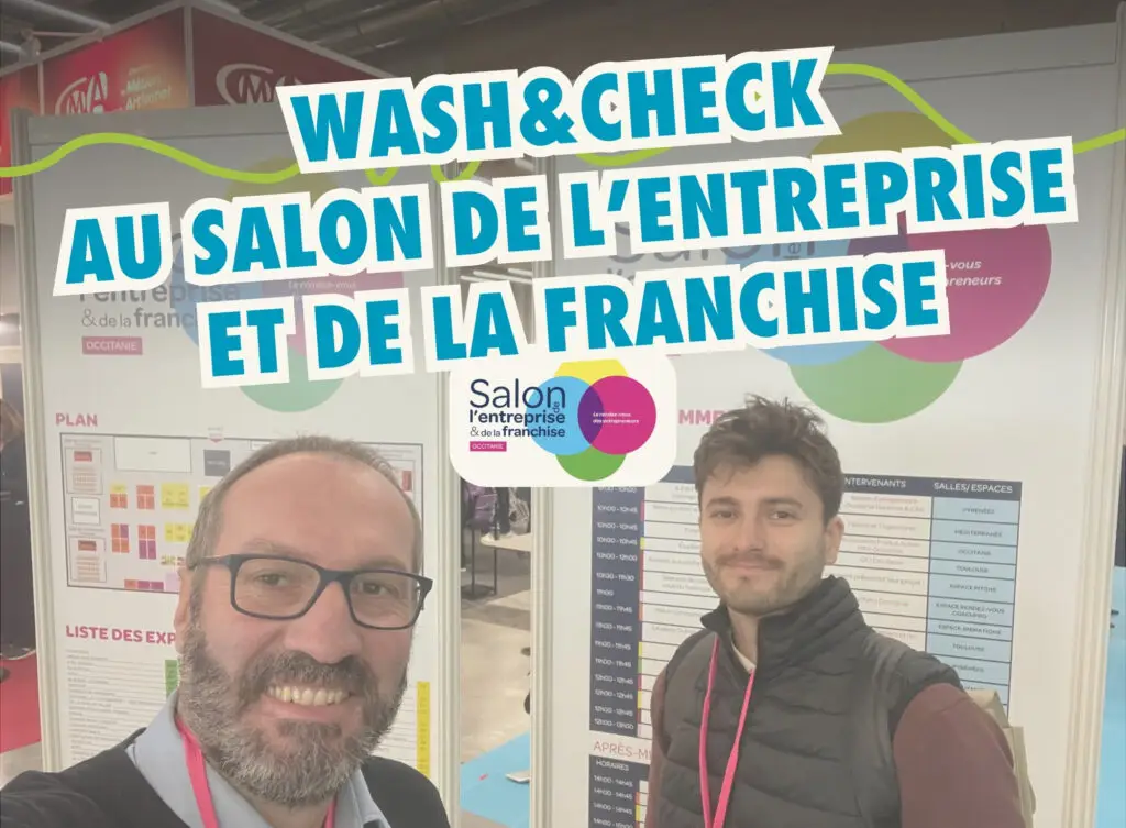 Selfi de deux membres du réseau Wash&Check dans un salon